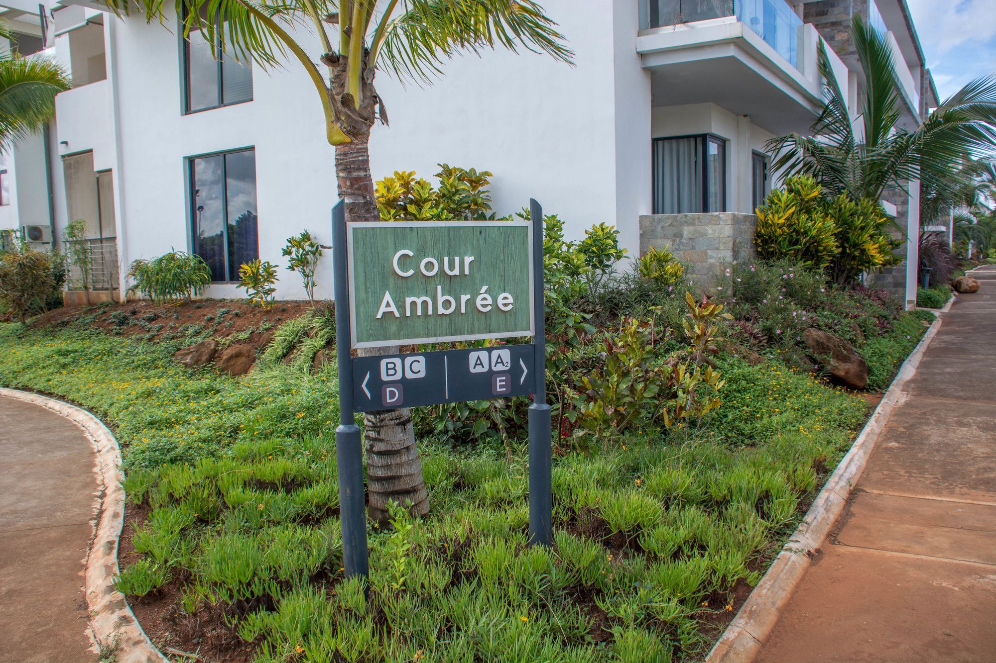 Apartment Azuri Roches Noires Exterior foto